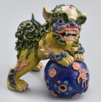 Japán Kawamoto fo kutya mázas porcelán szobor, Jelzett, sérülésekkel / Chinese foo dog with damages 20 cm