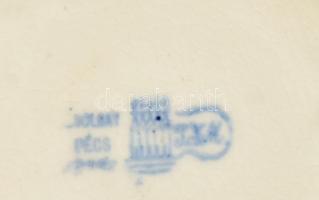 Zsolnay porcelán fali tányér, plasztikus virág dekorral, kézzel festett, jelzett, apró kopásnyomokka...