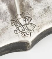 Antik ezüst (Ag) rózsás gyertyatartó pár plasztikus rózsa díszítéssel és vésett díszítéssel Bécs, 18...