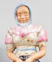 Márky Béla (1900-1992): Matyó házaspár 1937. Mázas kerámia szobor pár, jelzett, a férfi feje vissza ...