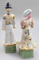 Márky Béla (1900-1992): Matyó házaspár 1937. Mázas kerámia szobor pár, jelzett, a férfi feje vissza ...