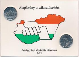 1994. "Első választó" Ni emlékérem (2x) "Alapítvány a választásokért - Országgyűlési képviselők választása" kartonlapra ragasztva (25mm) T:UNC,AU karc