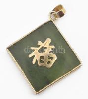 Japán jade medál Áldás és Élet felirattal. 3 cm