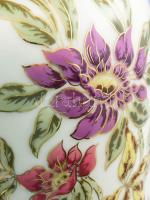 Zsolnay virág mintás porcelán váza. Kézzel festett, jelzett, hibátlan m: 27 cm