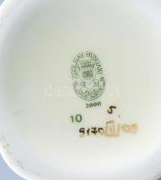 Zsolnay virág mintás porcelán váza. Kézzel festett, jelzett, hibátlan m: 20 cm