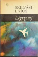 Szilvási Lajos: Légszomj. Bp., 1970, Szépirodalmi Könyvkiadó. Első kiadás. Kiadói egészvászon-kötés, kiadói papír védőborítóban. A szerző, Szilvási Lajos (1932-1996) József Attila-díjas író, újságíró által DEDIKÁLT példány.