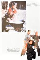 Dr. Ujvári Miklós: A délkelet-ázsiai harci művészetek. Bp.,1986., Szerzői. Gazdag képanyaggal illusz...