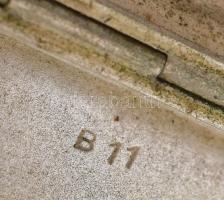 Alpakka cigarettatárca, belsejében gravírozott ajándékozási sorokkal, 11x8 cm