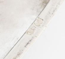 Érdekes formájú szecessziós ezüst (Ag) cigaretta tárca. Piros kővel. Gravírozott Etelka 1907 93g 12x...