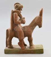Kőműves László: Szamaras vitéz. Terrakotta, jelzett, kopásnyomokkal, 1930 körül, m: 23 cm