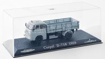 Csepel D - 710-es modell (1959) teherautó makettje tartóval 17 cm