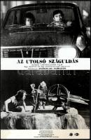Különböző országokban és eltérő időben készült filmek egy-egy jelenete, 29 db vintage produkciós filmfotó, ezüst zselatinos fotópapíron, a használatból eredő (esetleges) kisebb hibákkal, 18x24 cm