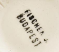 cca 1890 Fischer J. Budapest sóborstartó és alátét, jelzéssel, mázrepedéssel, kopással, d: 13,5 cm, ...