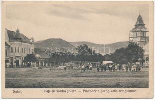 Szinérváralja, Szinér-Váralja, Seini; Piactér, Görögkatolikus templom, üzletek, automobil / market square, Greek Catholic church, automobile, shops (fa)