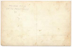 Újmoldova, Neumoldowa, Bosneag, Moldova Noua; Sfatul negustoresc / étterem kertje vendégekkel és pin...