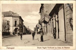 Petrozsény, Petroseni, Petrosani; Strada Regele Ferdinand cu Cassa de Pastrare / Ferdinánd király útja, bank / street view, bank (EB)