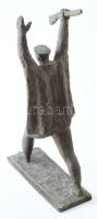 cca 1918-1950 Forradalmár. Bronz, talapzat nélkül, 20x11x35 cm