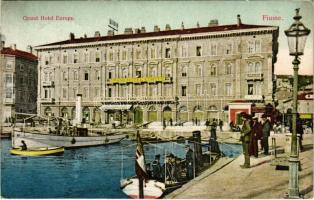 1910 Fiume, Rijeka; K.u.k. Kriegsmarine Matrosen / Grand Hotel Europe, Cafe / Osztrák-magyar matrózok a kikötőben. Divald Károly 529-1909.