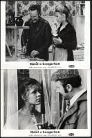 cca 1972 ,,Halál a kanyarban" című NDK bűnügyi film jelenetei és szereplői, 11 db vintage produkciós filmfotó ezüst zselatinos fotópapíron, a használatból eredő (esetleges) kisebb hibákkal, 18x24 cm