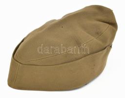 Horthy főhadnagyi bocskai sapka, hiányzó sapkajelvénnyel