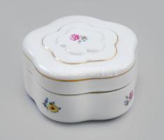 Hollóházi porcelán bonbonniere, érdekes formával. Kézzel festett jelzett, kopással d: 14 cm