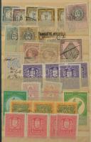 Több száz darabos régi okmánybélyeg tétel jobbakkal, hozzá kevés külföldi, okmány, kivágások stb. 8 ...