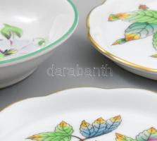 6 db Herendi Viktória és virág mintás porcelán tálka. Kézzel festett, jelzett, hibátlanok, d: 8 cm
