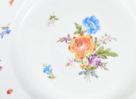 8 db Fischer Emil lapos tányér. Kézzel festett, kézzel festett jelzéssel, kopással, d: 25,5 cm