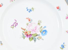 8 db Fischer Emil lapos tányér. Kézzel festett, kézzel festett jelzéssel, kopással, d: 25,5 cm