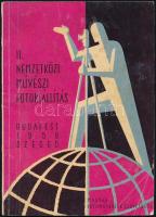II. Nemzetközi Művészi Fotokiállítás, Budapest-Szeged, 1958. (Kiállítási katalógus). Bp., 1958, Magyar Fotoművészek Szövetsége, 64 p. Egészoldalas, fekete-fehér fotókkal illusztrált. Kiadói tűzött papírkötés, kissé viseltes borítóval, a kiállított munkák felsorolásánal ceruzás bejegyzésekkel (a képek néhány szavas rövid értékelése).