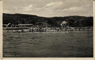 Nagymaros, strand, fürdőzők (EK)