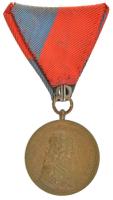 1938. Felvidéki Emlékérem bronz kitüntetés fakó mellszalagon T:XF patina Hungary 1938. Upper Hungary Medal bronze decoration with ribbon C:XF patina NMK 427.