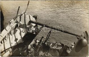 SMS CSEPEL osztrák-magyar Tátra osztályú romboló roncsa egy ütközet, cigarettázó matrózok / K.u.K. Kriegsmarine / Austro-Hungarian Navy damaged SMS Csepel after a battle, mariners smoking cigarettes. photo (fl)