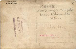 SMS CSEPEL osztrák-magyar Tátra osztályú romboló roncsa egy torpedó támadás után / K.u.K. Kriegsmari...