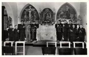 Budapest II. Golgota a Szt Antal árvaház fiaival