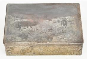 Régi szarvasjelenetes fém doboz, kopásnyomokkal, 17×12×4,5 cm