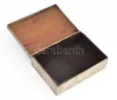 Régi szarvasjelenetes fém doboz, kopásnyomokkal, 17×12×4,5 cm