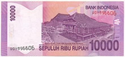 Indonézia 2009. 10.000R T:XF apró folt
Indonesia 2009. 10.000 Rupiah C:XF small spot
Krause P#143e