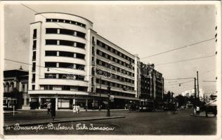 Bucharest, Bukarest, Bucuresti, Bucuresci; Bulevard Take Ionescu / street view, tram, shops (fl)