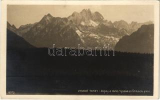 Tátra, Magas-Tátra, Vysoké Tatry; Kopky a Velká Vysoká od Strsbkého pleso / Kopki és Nagy-Viszoka a Csorba tóról nézve / mountain peaks. Foto-Fon Praha 1922.