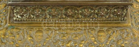 Francia gyarmatok (feltehetően) vagy Franciaország, XX. sz. első fele, Nagyméretű réz torony formájú...