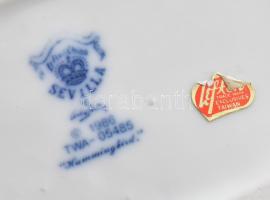 2 db porcelán: Sevilla porcelán madarak. Kis lepattanással m: 18 cm + Hollóházi madár pár, kézzel fe...