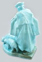 Zsolnay kisplasztika: Nyáját terelő juhász. Formába öntött, alapmázas. Beszédes János László terve, ...