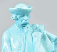 Zsolnay kisplasztika: Nyáját terelő juhász. Formába öntött, alapmázas. Beszédes János László terve, ...