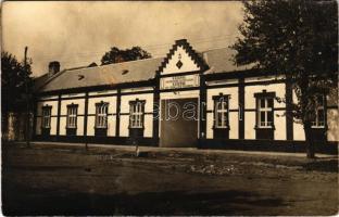 Apatin, Kaserne der freiwilligen Feuerwehr / Önkéntes tűzoltólaktanya / volunteer fire brigades barracks, firefighters barracks. photo