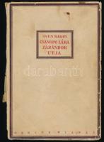 Hedin, Sven: Csangpo láma zarándokútja. Ford.: Gergely Jolán. Bp., [1922], Genius (Világosság-ny.), VIII+272 p. Kiadói papírkötés, sérült, kissé foltos borítóval, hiányos gerinccel, néhány minimálisan foltos lappal, tulajdonosi névbejegyzéssel.