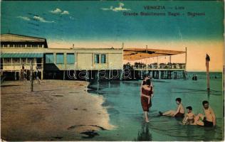 1925 Venezia, Venice; Lido, Grande Stabilimento Bagni, Bagnanti / beach, bathing peoaple (EK)