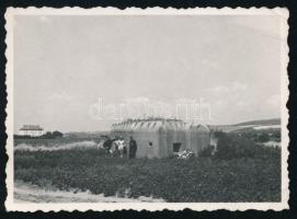 cca 1940 Katonai bunker, fotó, felületén törésnyom, 6×9 cm