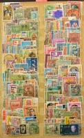 Kb 6-8 ezer db vegyes külföldi bélyeg 10 lapos A4-es berakóban, benne gyarmatok, szigetek, nagyon sok szovjet
