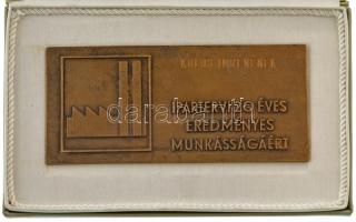 ~1970. Ipartervi 20 éves eredményes munkásságáért bronz plakett dísztokban, névre szóló gravírozással (135x62mm) T:XF